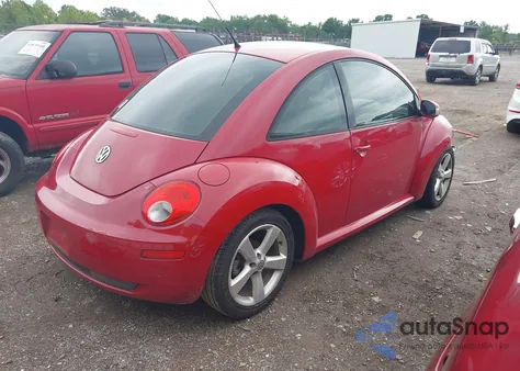 2006 Volkswagen New Beetle 2.5 z USA, uszkodzony, nr VIN 3VWSW31C86M420769